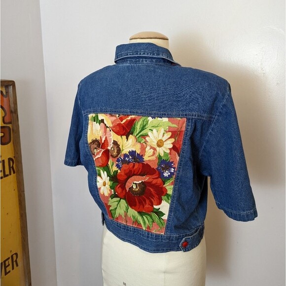 Vintage Cottagecore Short Sleeve Floral Medium Wash Denim Button Down Size 10 - Picture 6 of 6